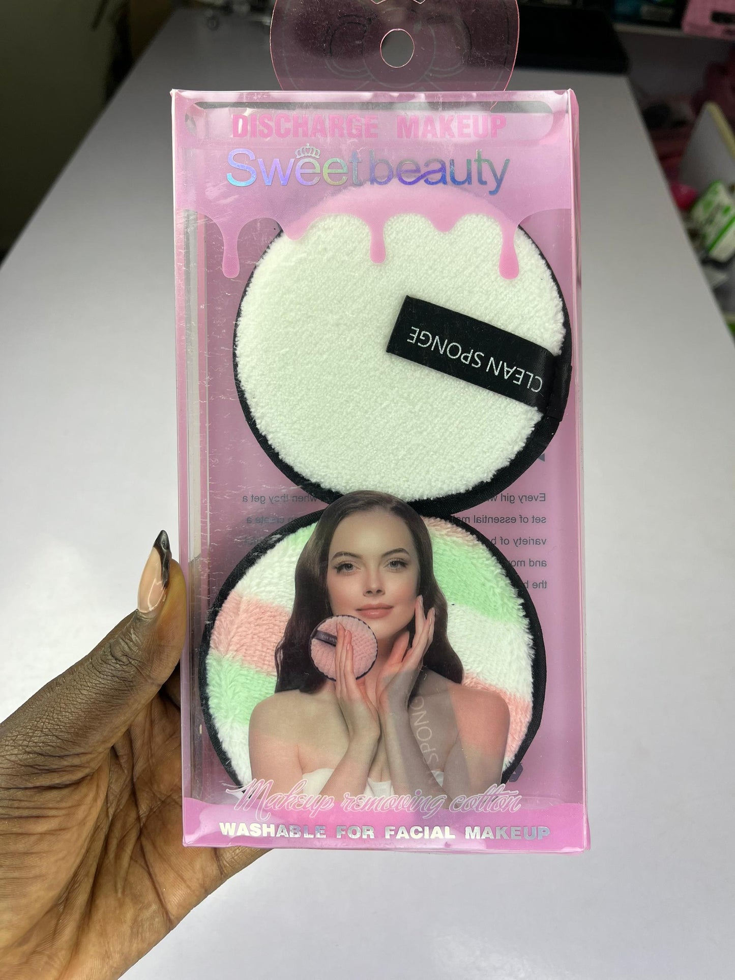 Éponge démaquillante