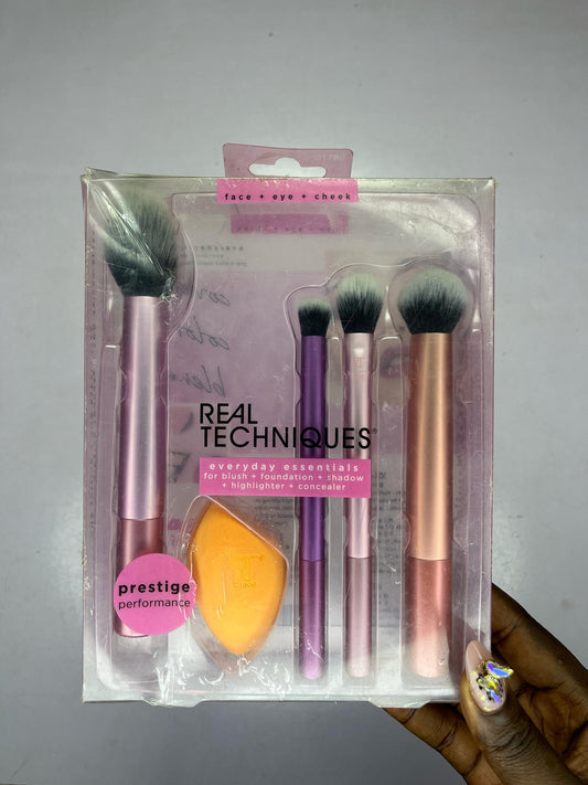 Pinceaux real techniques