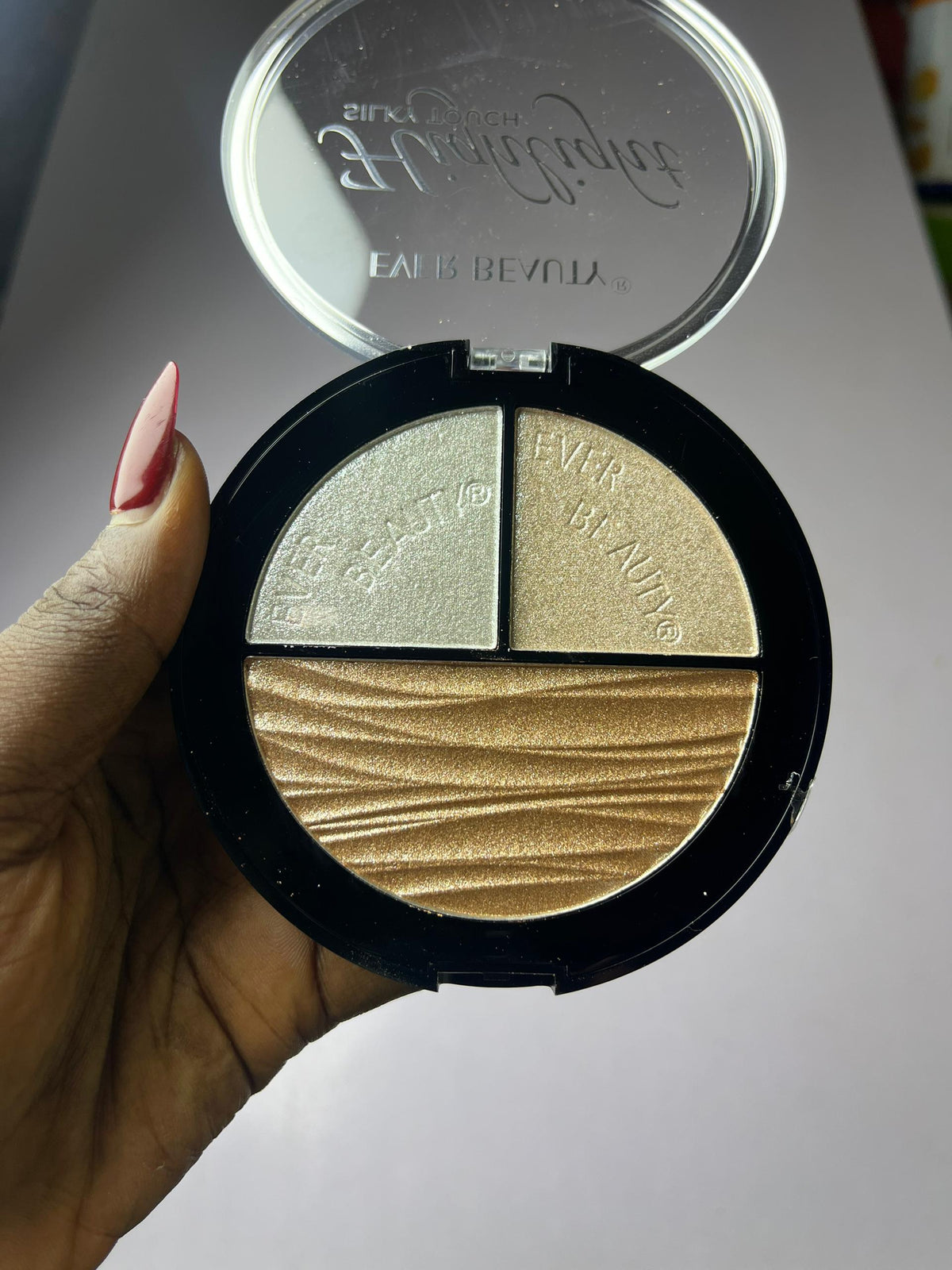 EverBeauty highlighter